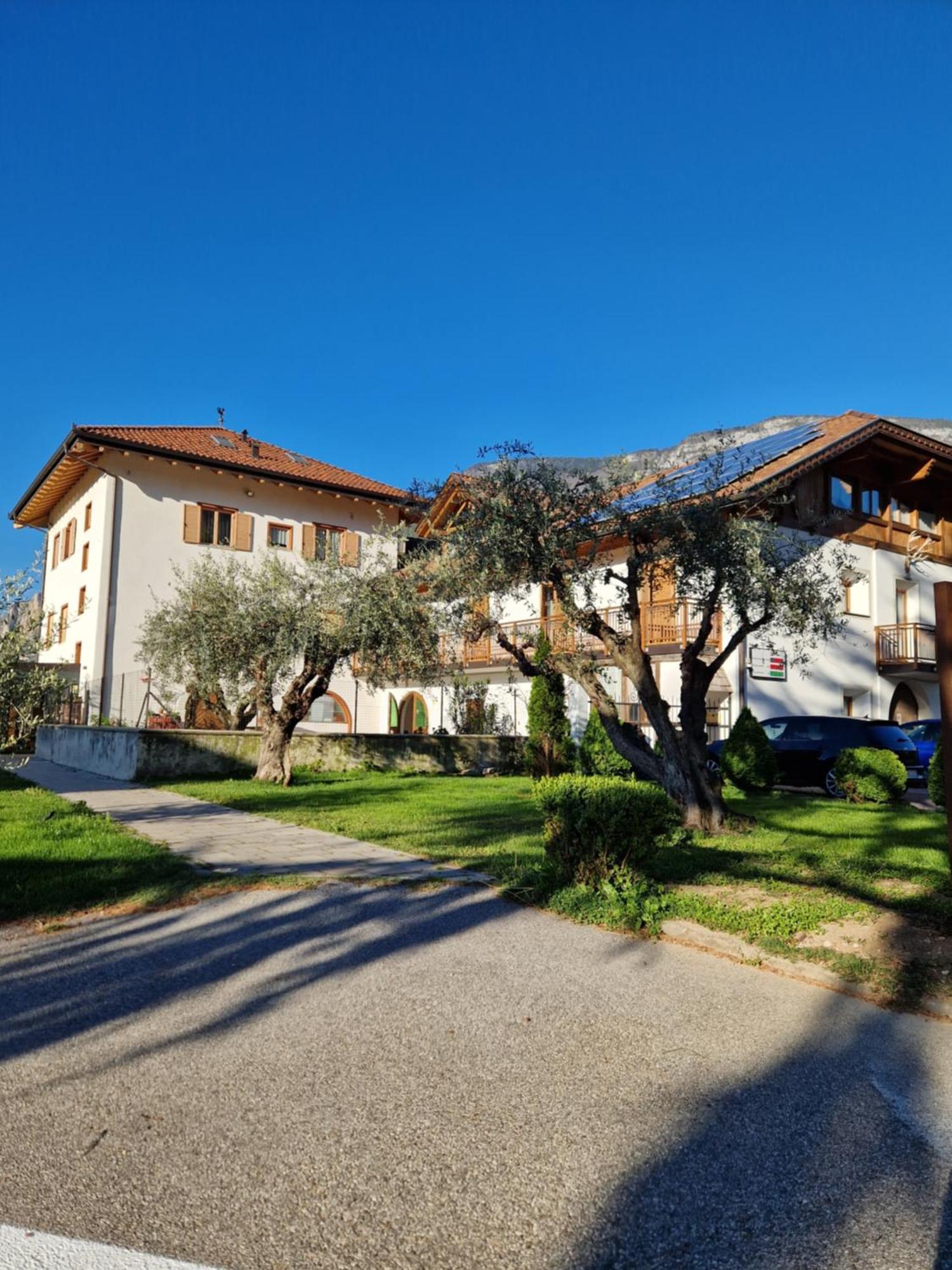 Antico Fienile Agritur Villa เมซโซโคโรนา ภายนอก รูปภาพ