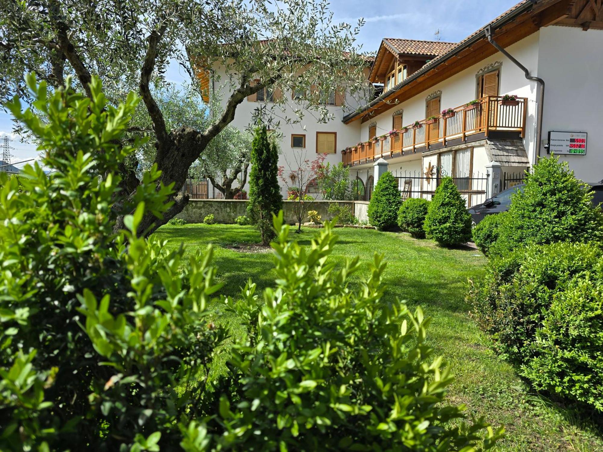 Antico Fienile Agritur Villa เมซโซโคโรนา ภายนอก รูปภาพ