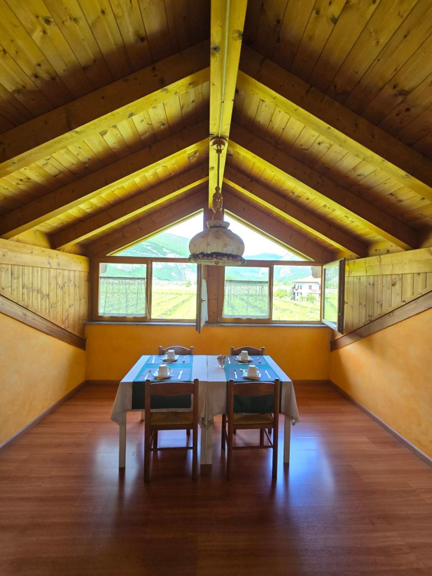 Antico Fienile Agritur Villa เมซโซโคโรนา ภายนอก รูปภาพ